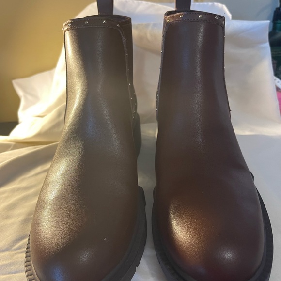 Women’s Coach Booties - Picture 1 of 3